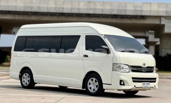 Buy Used Toyota Commuter White Car in Bangkok in Bangkok Buy Used Toyota Commuter White Car in Bangkok in Bangkok