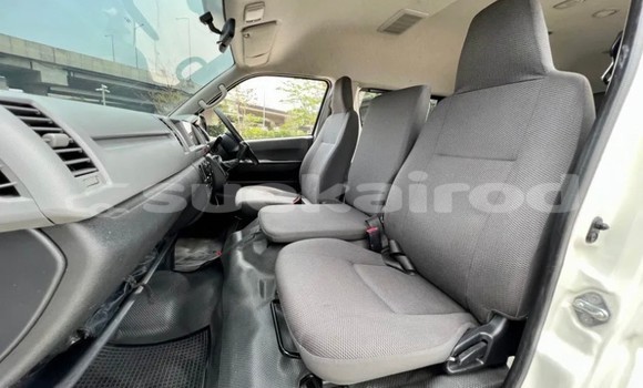 Buy Used Toyota Commuter White Car in Bangkok in Bangkok Buy Used Toyota Commuter White Car in Bangkok in Bangkok