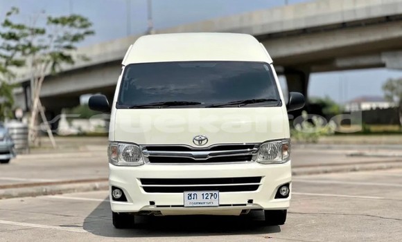 Buy Used Toyota Commuter White Car in Bangkok in Bangkok Buy Used Toyota Commuter White Car in Bangkok in Bangkok