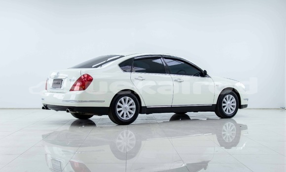 Buy Used Nissan Teana White Car in Bangkok in Bangkok Buy Used Nissan Teana White Car in Bangkok in Bangkok