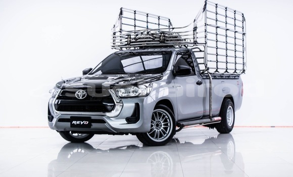 ซื้อ รถมือสอง Toyota Hiluxe Revo อื่น ๆ รถยนต์ ใน %{เมือง} ใน กรุงเทพมหานคร