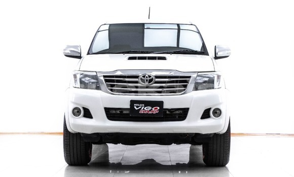 Buy Used Toyota Hiluxe VIGO White Car in Bangkok in Bangkok Buy Used Toyota Hiluxe VIGO White Car in Bangkok in Bangkok
