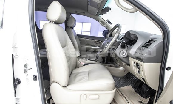 Buy Used Toyota Hiluxe VIGO White Car in Bangkok in Bangkok Buy Used Toyota Hiluxe VIGO White Car in Bangkok in Bangkok