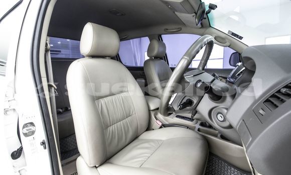 Buy Used Toyota Hiluxe VIGO White Car in Bangkok in Bangkok Buy Used Toyota Hiluxe VIGO White Car in Bangkok in Bangkok