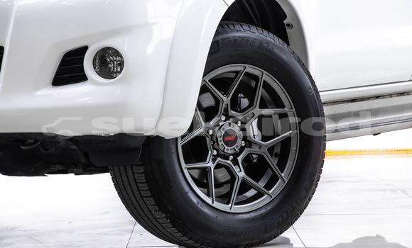 Buy Used Toyota Hiluxe VIGO White Car in Bangkok in Bangkok Buy Used Toyota Hiluxe VIGO White Car in Bangkok in Bangkok