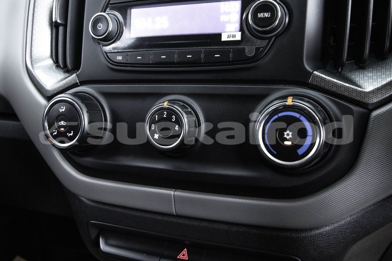 Big with watermark chevrolet colorado bangkok bangkok 60282