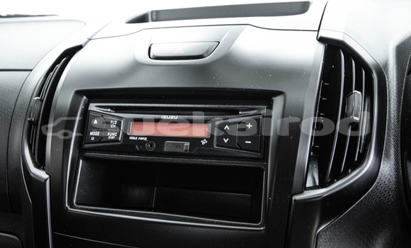 Buy Used Isuzu D-Max Blue Car in Bangkok in Bangkok Buy Used Isuzu D-Max Blue Car in Bangkok in Bangkok