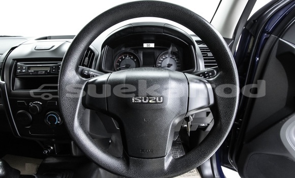 Buy Used Isuzu D-Max Blue Car in Bangkok in Bangkok Buy Used Isuzu D-Max Blue Car in Bangkok in Bangkok
