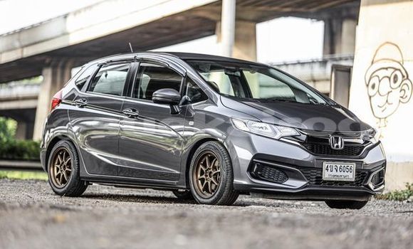 ซื้อ รถมือสอง Honda Jazz สีดำ รถยนต์ ใน %{เมือง} ใน กรุงเทพมหานคร ซื้อ รถมือสอง Honda Jazz สีดำ รถยนต์ ใน %{เมือง} ใน กรุงเทพมหานคร