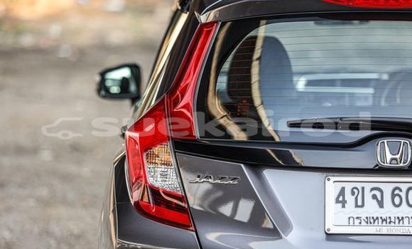 ซื้อ รถมือสอง Honda Jazz สีดำ รถยนต์ ใน %{เมือง} ใน กรุงเทพมหานคร ซื้อ รถมือสอง Honda Jazz สีดำ รถยนต์ ใน %{เมือง} ใน กรุงเทพมหานคร