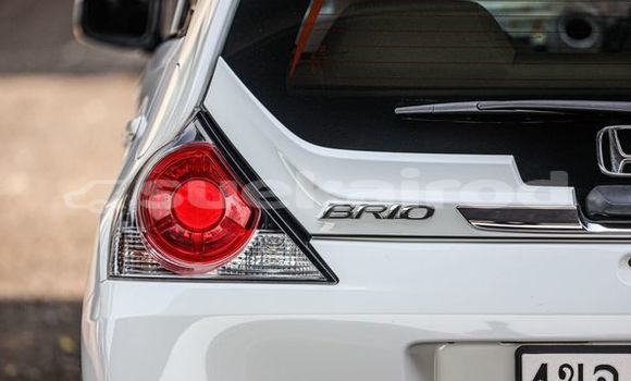 ซื้อ รถมือสอง Honda Brio ขาว รถยนต์ ใน %{เมือง} ใน กรุงเทพมหานคร ซื้อ รถมือสอง Honda Brio ขาว รถยนต์ ใน %{เมือง} ใน กรุงเทพมหานคร