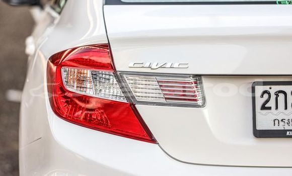 ซื้อ รถมือสอง Honda Civic ขาว รถยนต์ ใน %{เมือง} ใน กรุงเทพมหานคร ซื้อ รถมือสอง Honda Civic ขาว รถยนต์ ใน %{เมือง} ใน กรุงเทพมหานคร