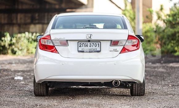 ซื้อ รถมือสอง Honda Civic ขาว รถยนต์ ใน %{เมือง} ใน กรุงเทพมหานคร ซื้อ รถมือสอง Honda Civic ขาว รถยนต์ ใน %{เมือง} ใน กรุงเทพมหานคร