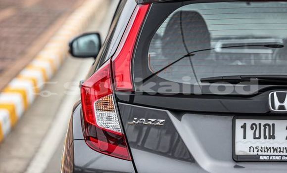 ซื้อ รถมือสอง Honda Jazz สีดำ รถยนต์ ใน %{เมือง} ใน กรุงเทพมหานคร ซื้อ รถมือสอง Honda Jazz สีดำ รถยนต์ ใน %{เมือง} ใน กรุงเทพมหานคร