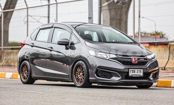 ซื้อ รถมือสอง Honda Jazz สีดำ รถยนต์ ใน %{เมือง} ใน กรุงเทพมหานคร ซื้อ รถมือสอง Honda Jazz สีดำ รถยนต์ ใน %{เมือง} ใน กรุงเทพมหานคร