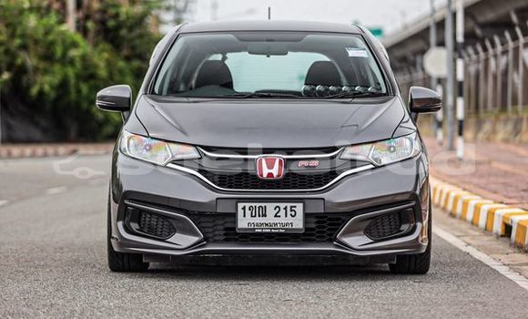 ซื้อ รถมือสอง Honda Jazz สีดำ รถยนต์ ใน %{เมือง} ใน กรุงเทพมหานคร ซื้อ รถมือสอง Honda Jazz สีดำ รถยนต์ ใน %{เมือง} ใน กรุงเทพมหานคร