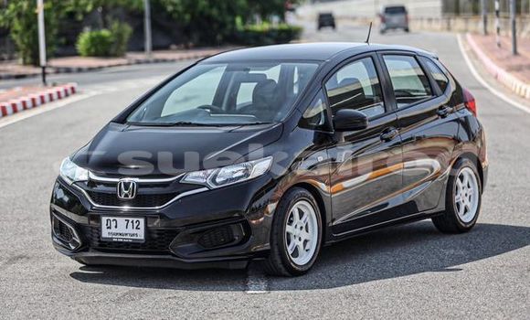 ซื้อ รถมือสอง Honda Jazz สีดำ รถยนต์ ใน %{เมือง} ใน กรุงเทพมหานคร
