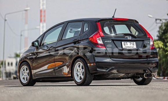 ซื้อ รถมือสอง Honda Jazz สีดำ รถยนต์ ใน %{เมือง} ใน กรุงเทพมหานคร ซื้อ รถมือสอง Honda Jazz สีดำ รถยนต์ ใน %{เมือง} ใน กรุงเทพมหานคร