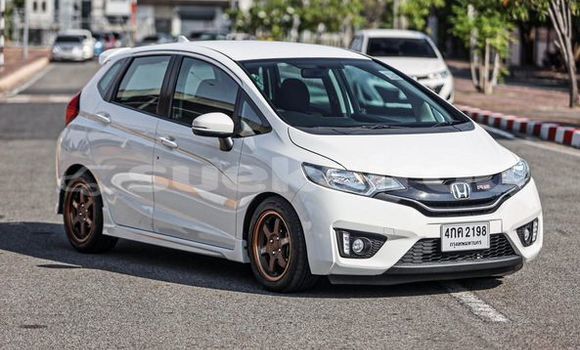 ซื้อ รถมือสอง Honda Jazz ขาว รถยนต์ ใน %{เมือง} ใน กรุงเทพมหานคร ซื้อ รถมือสอง Honda Jazz ขาว รถยนต์ ใน %{เมือง} ใน กรุงเทพมหานคร