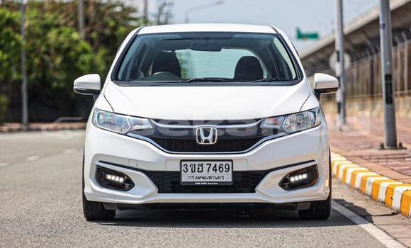 ซื้อ รถมือสอง Honda Jazz ขาว รถยนต์ ใน %{เมือง} ใน กรุงเทพมหานคร ซื้อ รถมือสอง Honda Jazz ขาว รถยนต์ ใน %{เมือง} ใน กรุงเทพมหานคร