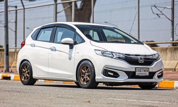 ซื้อ รถมือสอง Honda Jazz ขาว รถยนต์ ใน %{เมือง} ใน กรุงเทพมหานคร ซื้อ รถมือสอง Honda Jazz ขาว รถยนต์ ใน %{เมือง} ใน กรุงเทพมหานคร