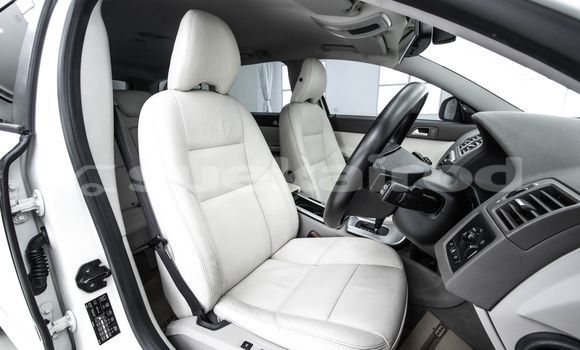 Buy Used Volvo V50 White Car in Bangkok in Bangkok Buy Used Volvo V50 White Car in Bangkok in Bangkok