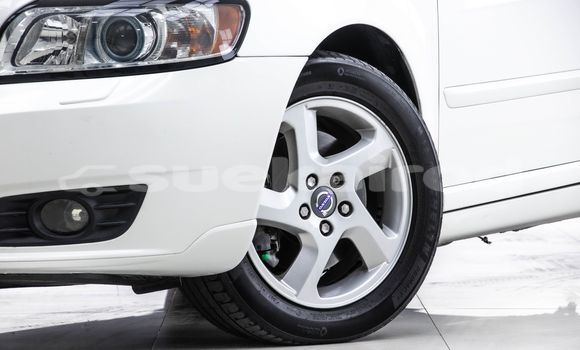 Buy Used Volvo V50 White Car in Bangkok in Bangkok Buy Used Volvo V50 White Car in Bangkok in Bangkok