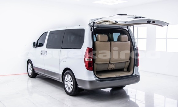 ซื้อ รถมือสอง Hyundai Grand Starex ขาว รถยนต์ ใน %{เมือง} ใน กรุงเทพมหานคร ซื้อ รถมือสอง Hyundai Grand Starex ขาว รถยนต์ ใน %{เมือง} ใน กรุงเทพมหานคร