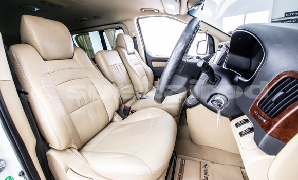 ซื้อ รถมือสอง Hyundai Grand Starex ขาว รถยนต์ ใน %{เมือง} ใน กรุงเทพมหานคร ซื้อ รถมือสอง Hyundai Grand Starex ขาว รถยนต์ ใน %{เมือง} ใน กรุงเทพมหานคร