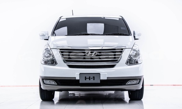 ซื้อ รถมือสอง Hyundai Grand Starex ขาว รถยนต์ ใน %{เมือง} ใน กรุงเทพมหานคร ซื้อ รถมือสอง Hyundai Grand Starex ขาว รถยนต์ ใน %{เมือง} ใน กรุงเทพมหานคร
