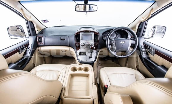 ซื้อ รถมือสอง Hyundai Grand Starex ขาว รถยนต์ ใน %{เมือง} ใน กรุงเทพมหานคร ซื้อ รถมือสอง Hyundai Grand Starex ขาว รถยนต์ ใน %{เมือง} ใน กรุงเทพมหานคร