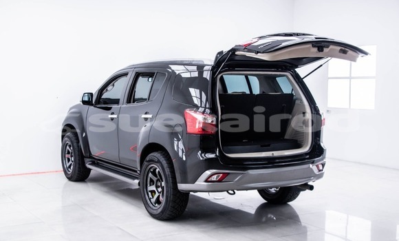 ซื้อ รถมือสอง Isuzu MU-X สีดำ รถยนต์ ใน %{เมือง} ใน กรุงเทพมหานคร ซื้อ รถมือสอง Isuzu MU-X สีดำ รถยนต์ ใน %{เมือง} ใน กรุงเทพมหานคร