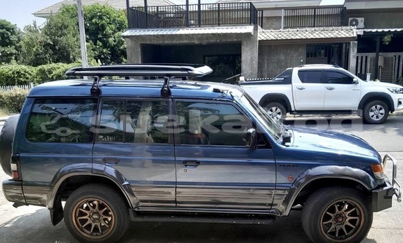 Buy Used Mitsubishi Pajero Blue Car in Chiang Mai in Chiang Mai Buy Used Mitsubishi Pajero Blue Car in Chiang Mai in Chiang Mai
