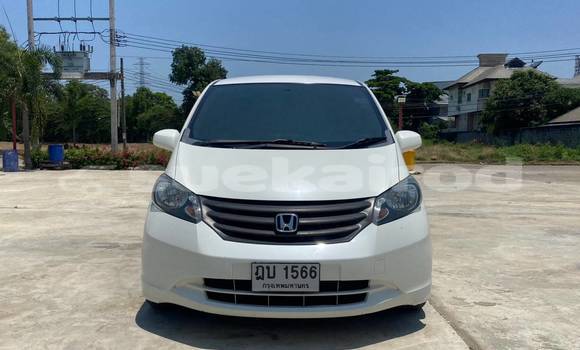 Buy Used Honda Freed White Car in Bangkok in Bangkok Buy Used Honda Freed White Car in Bangkok in Bangkok