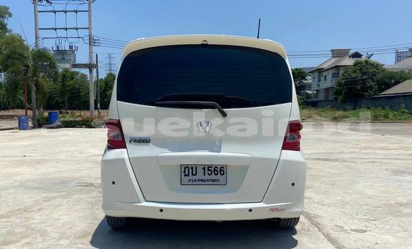 Buy Used Honda Freed White Car in Bangkok in Bangkok Buy Used Honda Freed White Car in Bangkok in Bangkok