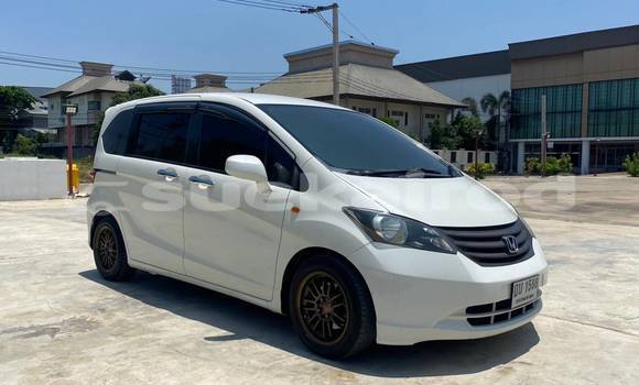 Buy Used Honda Freed White Car in Bangkok in Bangkok Buy Used Honda Freed White Car in Bangkok in Bangkok