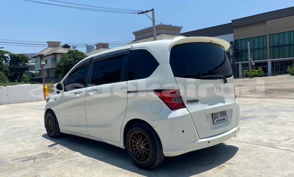 Buy Used Honda Freed White Car in Bangkok in Bangkok Buy Used Honda Freed White Car in Bangkok in Bangkok