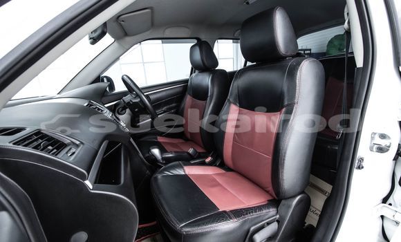 ซื้อ รถมือสอง Suzuki Swift ขาว รถยนต์ ใน %{เมือง} ใน กรุงเทพมหานคร ซื้อ รถมือสอง Suzuki Swift ขาว รถยนต์ ใน %{เมือง} ใน กรุงเทพมหานคร