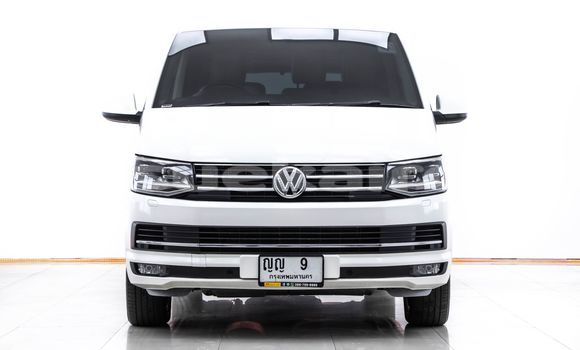 Buy Used Volkswagen Caravelle White Car in Bangkok in Bangkok Buy Used Volkswagen Caravelle White Car in Bangkok in Bangkok