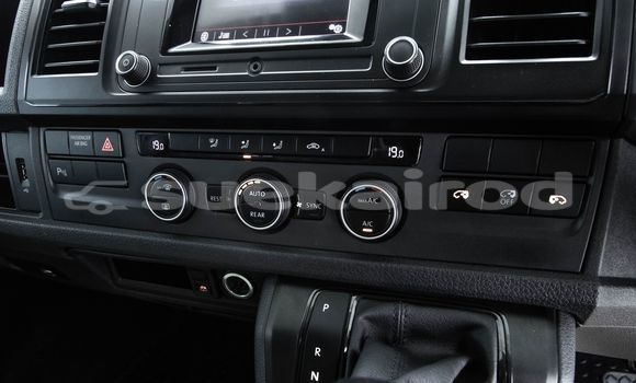 Buy Used Volkswagen Caravelle White Car in Bangkok in Bangkok Buy Used Volkswagen Caravelle White Car in Bangkok in Bangkok