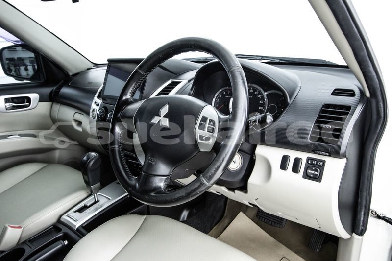 Big with watermark mitsubishi pajero bangkok bangkok 60378