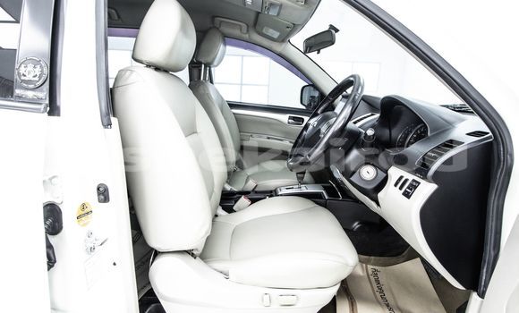 Buy Used Mitsubishi Pajero White Car in Bangkok in Bangkok Buy Used Mitsubishi Pajero White Car in Bangkok in Bangkok