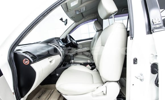 Buy Used Mitsubishi Pajero White Car in Bangkok in Bangkok Buy Used Mitsubishi Pajero White Car in Bangkok in Bangkok