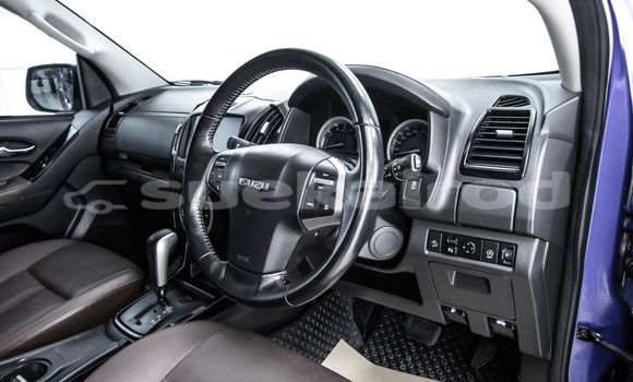 Buy Used Isuzu D-Max Blue Car in Bangkok in Bangkok Buy Used Isuzu D-Max Blue Car in Bangkok in Bangkok