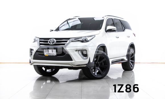 Buy Used Toyota Fortuner White Car in Bangkok in Bangkok Buy Used Toyota Fortuner White Car in Bangkok in Bangkok