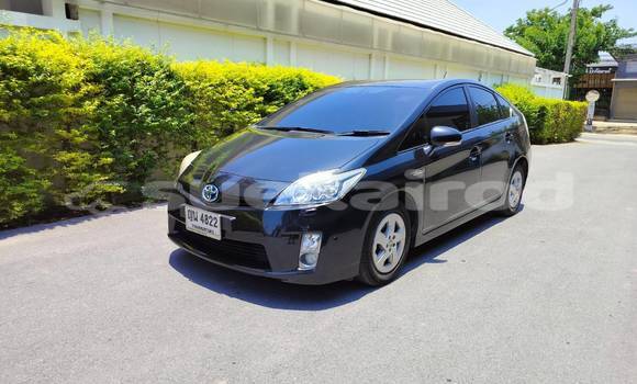 ซื้อ รถมือสอง Toyota Prius สีดำ รถยนต์ ใน %{เมือง} ใน กรุงเทพมหานคร