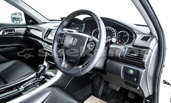 Buy Used Honda Accord White Car in Bangkok in Bangkok Buy Used Honda Accord White Car in Bangkok in Bangkok