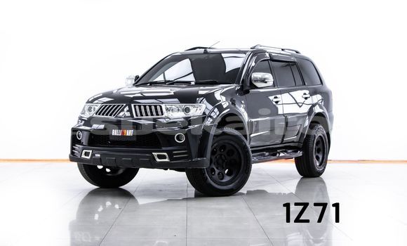 Buy Used Mitsubishi Pajero Black Car in Bangkok in Bangkok Buy Used Mitsubishi Pajero Black Car in Bangkok in Bangkok