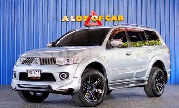 ซื้อ รถมือสอง Mitsubishi Pajero เงิน รถยนต์ ใน %{เมือง} ใน กรุงเทพมหานคร ซื้อ รถมือสอง Mitsubishi Pajero เงิน รถยนต์ ใน %{เมือง} ใน กรุงเทพมหานคร