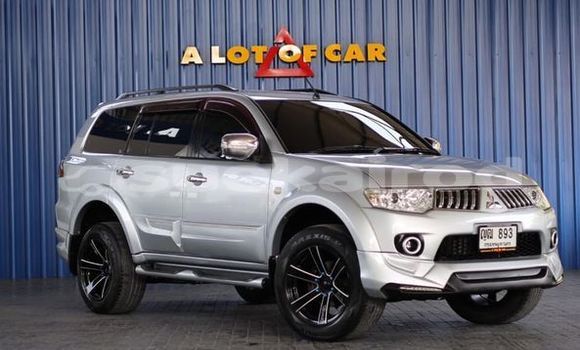 ซื้อ รถมือสอง Mitsubishi Pajero เงิน รถยนต์ ใน %{เมือง} ใน กรุงเทพมหานคร ซื้อ รถมือสอง Mitsubishi Pajero เงิน รถยนต์ ใน %{เมือง} ใน กรุงเทพมหานคร